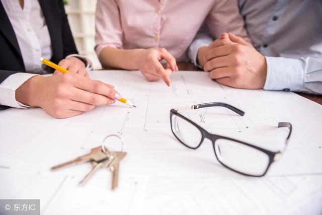 打房产官司的律师怎么收费，房产律师免费在线咨询