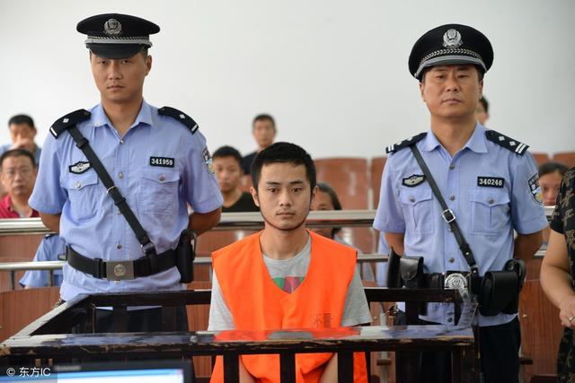 刑事案件的办案流程是什么，刑事诉讼律师费怎么收