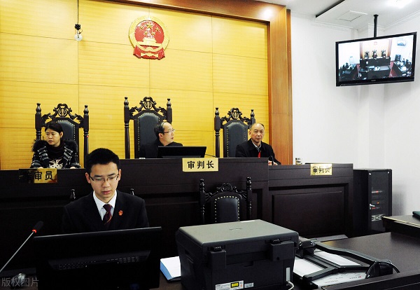 打官司应该什么阶段请律师？先打官司后付费的律师事务所
