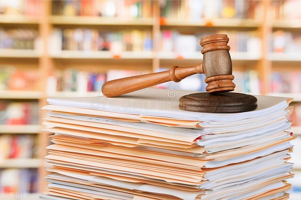 官司打赢了对方不给钱，这个时间点申请强制执行最好